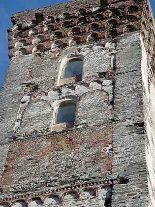 Torre Ricetto di San Mauro slide