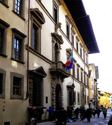 Palazzo Rinuccini sede del Liceo Machiavelli-Capponi slide