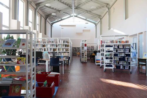 Centro culturale - Biblioteca "Andrea Mantegna" slide