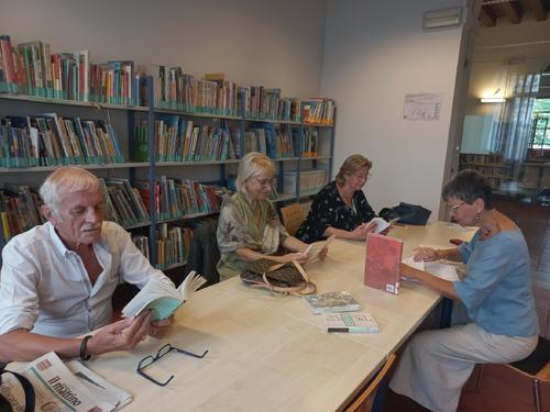 Biblioteca Civica di Albignasego slide