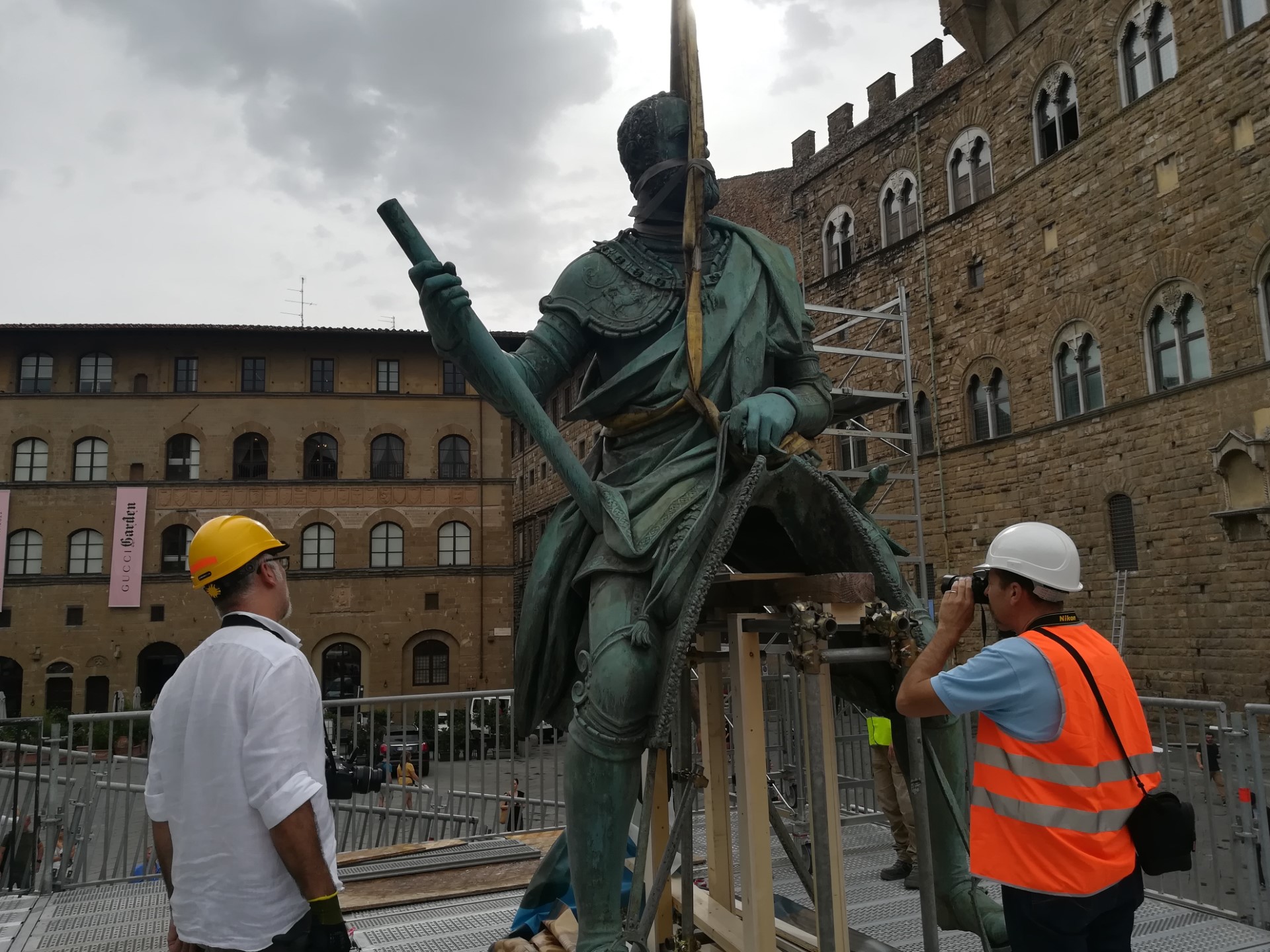 Immagini di RESTAURO GRUPPI SCULTOREI DI PIAZZA DELLA SIGNORIA E PIAZZALE MICHELANGELO