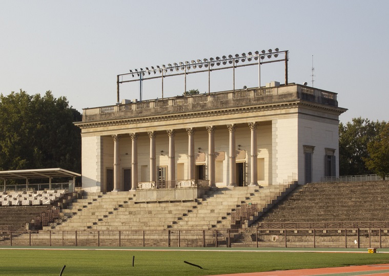 Immagini di Restauro del fronte d'ingresso, della facciata interna all'Arena e manutenzione straordinaria degli interni