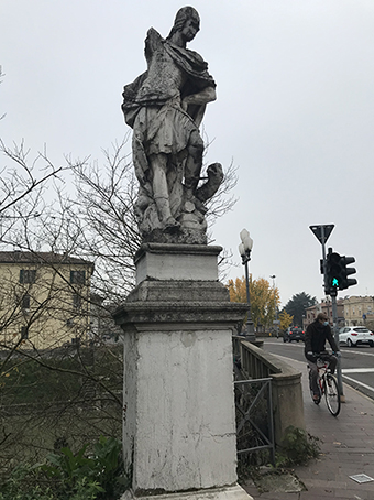 Immagini di Restauro conservativo delle quattro statue poste sugli angoli del ponte di San Giorgio, Ferrara 