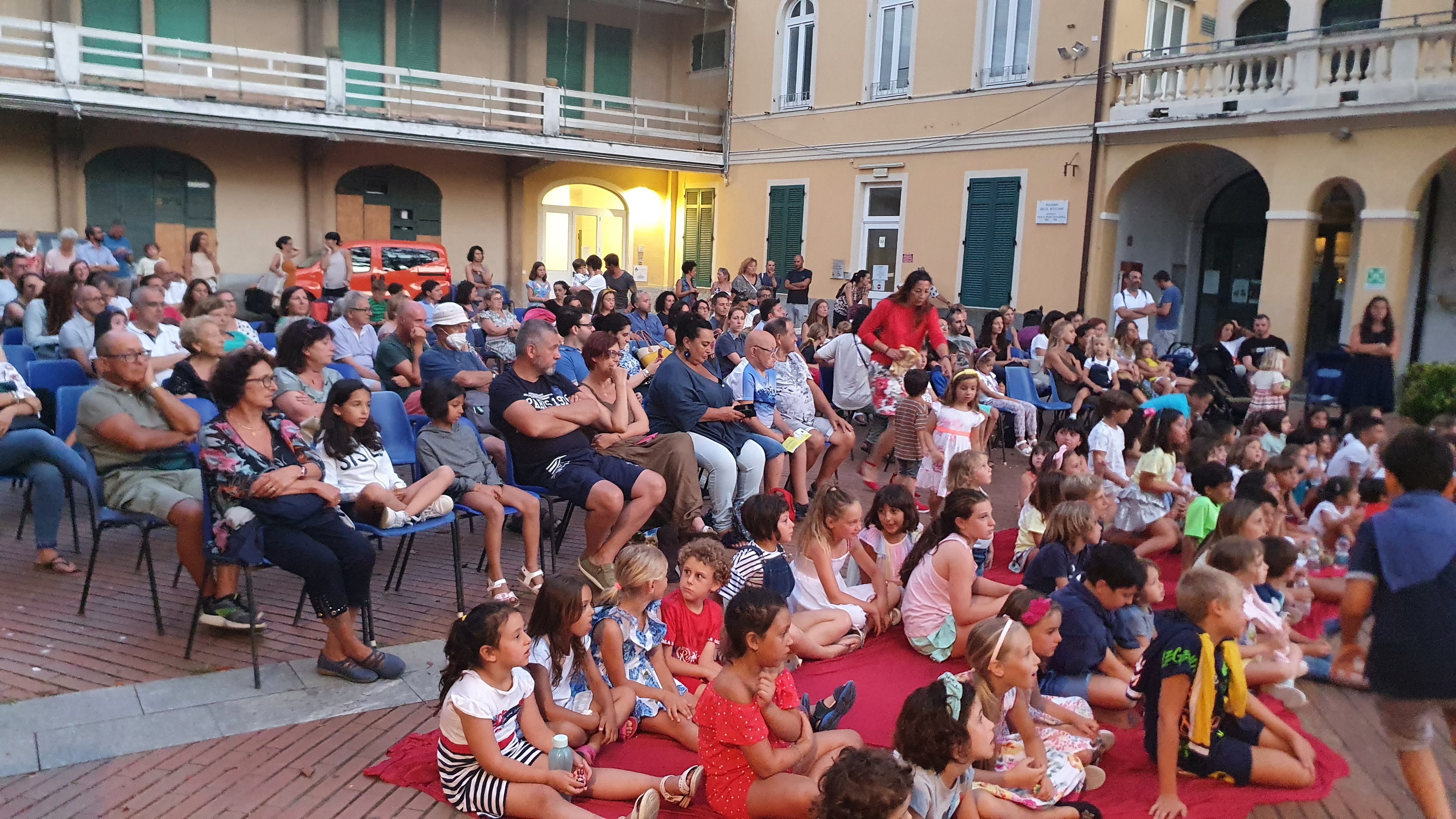 Immagini di WROOM TEATRO 2  - Rassegna teatrale per i borghi della provincia di Savona